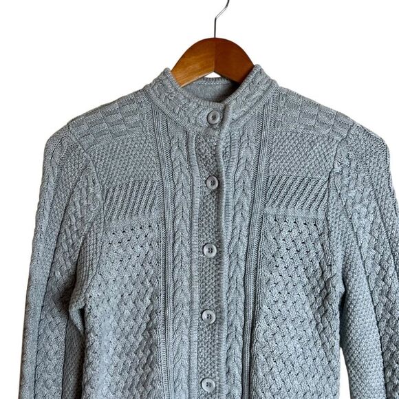 L.L. Bean 100% cotton grey cardigan. Size small - Picture 2 of 8